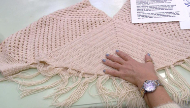 Hanım Dilendili Tığ İşi Panço Kazak Yapımı