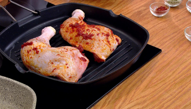 Zeytinli Domates Soslu Tavuk But