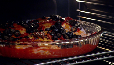 Zeytinli Domates Soslu Tavuk But