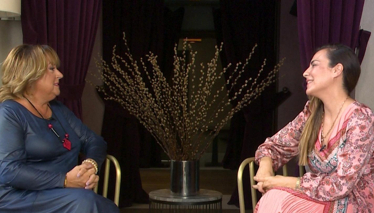 Burcu Kara Evde Nasıl Bir Eş ve Anne?