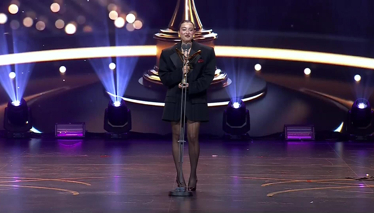 En İyi Kadın Şarkıcı – Melike Şahin