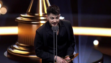 En İyi Çıkış Yapan Şarkıcı – Semicenk