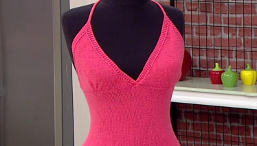 Sırt Detaylı Boyundan Bağlamalı Yazlık Bluz