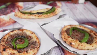 Kıymalı ve Kuşbaşılı Cantık Pidesi