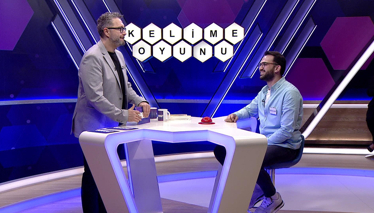 Köklü bir aileden gelen kimse