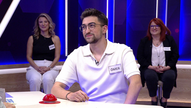 Çok küçük parçalara bölünmüş soğan ve domatesle hazırlanan bir tür meze