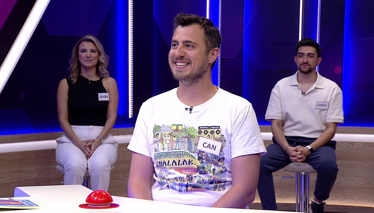 İki el üstünde yükselerek bacakları yukarı doğru dik tutma pozisyonu