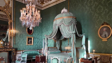 Paris Sarayları Fragman