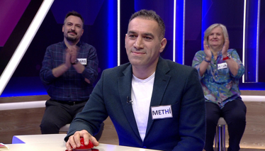 Heykelcilikte başı, göğsü, bazen de omuzları içine alan sanat ürünü