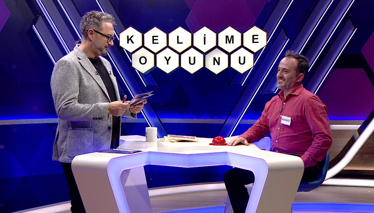 Bir eksenin döndürdüğü tekerlek biçimindeki makine parçası