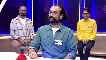 Giysilerde vücuda oturmasını sağlamak için dikilmiş bölüm