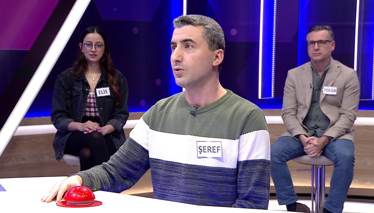 Çoğunlukla kare veya silindir biçimindeki yüksek yapı