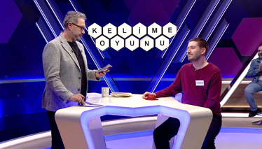 "Çok bilen kimse" anlamına gelen Arapça kökenli bir sıfat