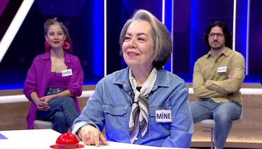 Bir yapının kapısından içeri girildiğinde görülen ilk boşluk