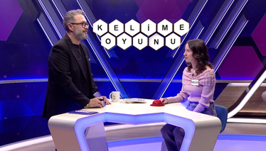 Çekirdekli küçük meyve