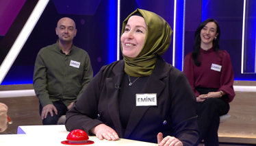 Benzer, benzeyen anlamına gelen bir edat