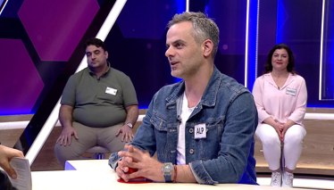 Balık avlamada kullanılan ucuna çengelli iğne takılan bir gereç