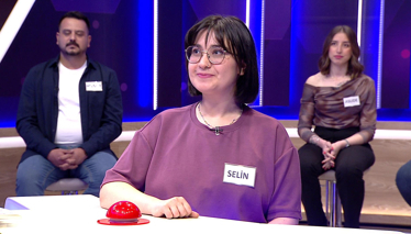 Pantolon gibi giysilerin düşmesini önlemek için omuzdan aşılan bağ