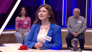 Bir elektronik eşyaya yapılan elektrik yüklemesi