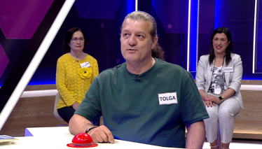 Kahverengi ve yeşilin karışımından ortaya çıkan renk