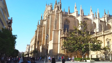 Dünya'nın en kutsal mekanlarından 'Sevilla Katedrali'
