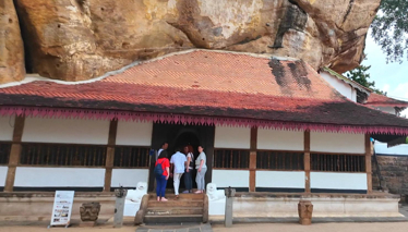 Ridi Viharaya – Sri Lanka’nın 2200 Yıllık “Gümüş Tapınağı”