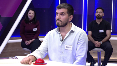 Cam, porselen gibi maddelerden yapılan, çiçek koymak için kullanılan kap