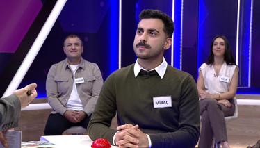 Hak edilmiş, uygun görülmüş anlamında kullanılan sıfat