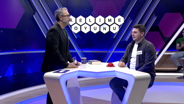 Kelime Oyunu Öğrencilerin bir belletmenin gözetimi, altında ders çalışmaları