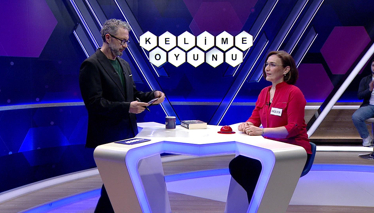 Kelime Oyunu Birden ve sert bir biçimde ısırmak