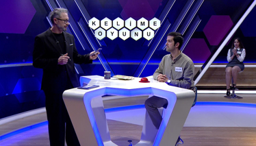 Kelime Oyunu "Gerçek olarak, hakikatten" anlamına gelen zarf