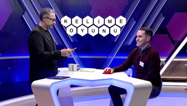 Kelime Oyunu Duvarları süslemek için kullanılan, pişmiş balçık levha