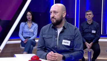 Bulanıklığı olmayan, berrak