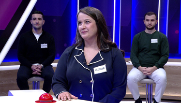 Kelime Oyunu Mecaz olarak “sükseli, gösterişli kimse” anlamına gelen bir söz