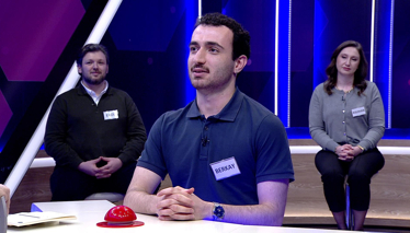 Kelime Oyunu Saman renginin bir veya birkaç ton açığı olan renk