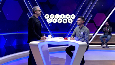 Kelime Oyunu Görev ve meslek dışında severek yapılan, oyalayıcı uğraş