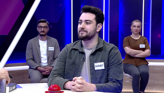 Bir programı, veriyi veya görüntüyü simgeleyen ekran üzerindeki resimcik