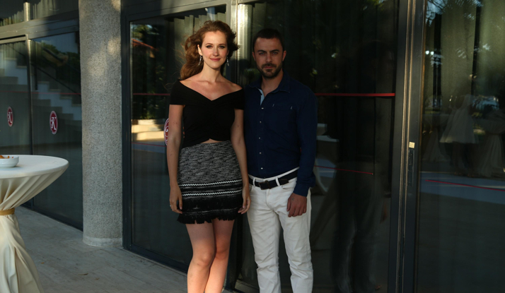 Kalbim Ege'de Kaldı ilk bölümüyle geceye damga vurdu!