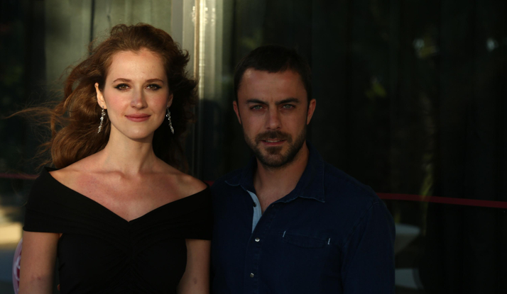 Kalbim Ege'de Kaldı ilk bölümüyle geceye damga vurdu!