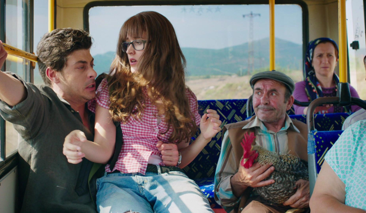 Kalbim Ege'de Kaldı 2.Bölüm'den en komik anlar!