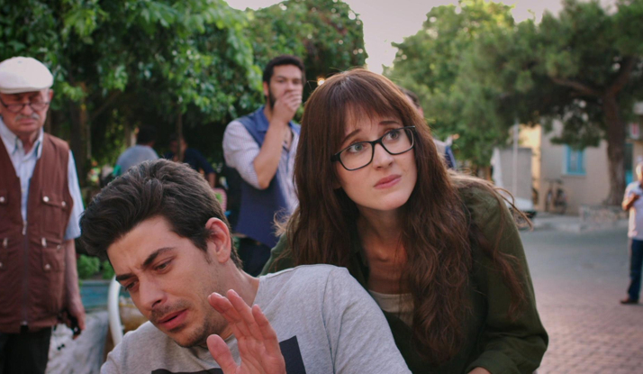 Kalbim Ege'de Kaldı 2.Bölüm'den en komik anlar!