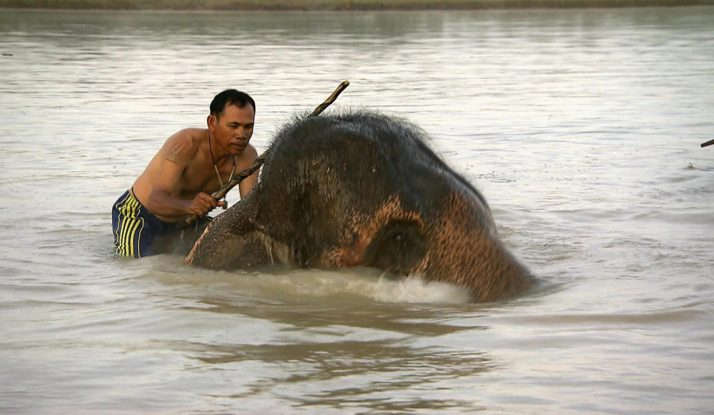  FARKLI VE HEYECANLI 19. BÖLÜM FOTO GALERİ 