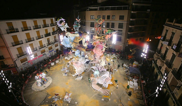 FARKLI VE HEYECANLI 23. BÖLÜM FOTO GALERİ 