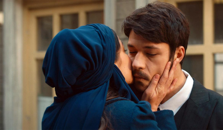 Azize'm, benim cennetimsin!