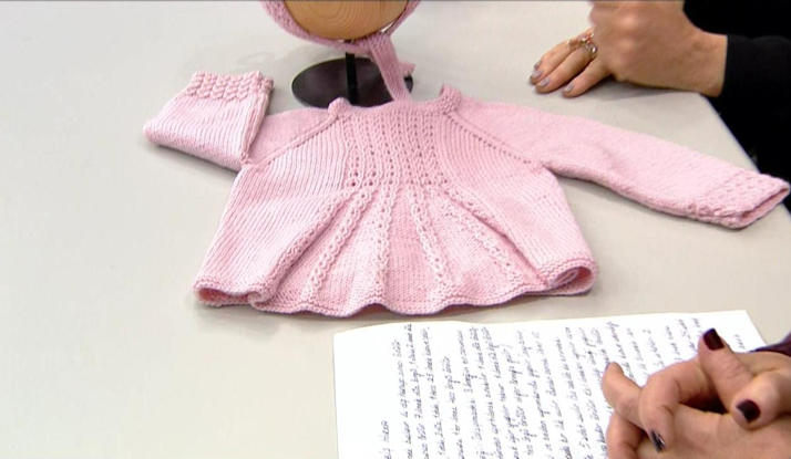 Pembiş Bebek Hırkası ve Şapkası