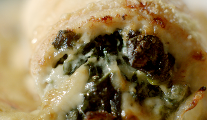 Kremalı Ispanak Dolgulu Tavuk Göğsü