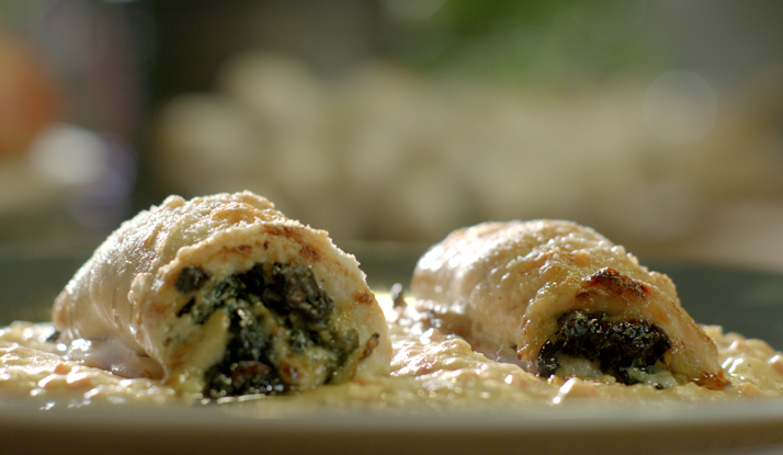 Kremalı Ispanak Dolgulu Tavuk Göğsü