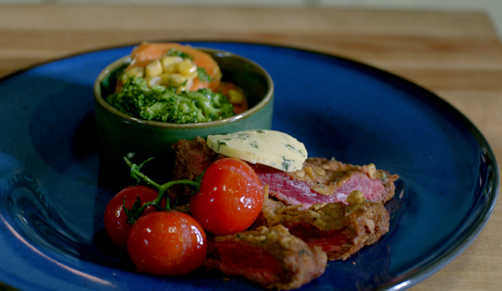 Taze Baharatlı Tereyağı İle Dana Schnitzel 