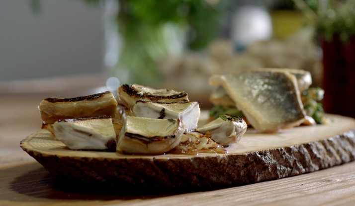 Sarımsak Ve Maydanoz İle Sotelenmiş Bebek Sebzeli Levrek Balığı Tava