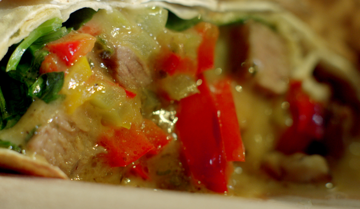 Etli ve Karışık Biberli Dürüm